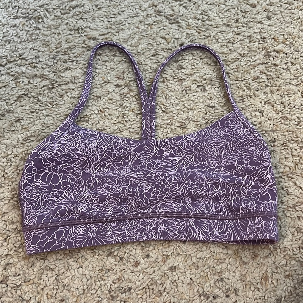 Lululemon Sports Bra sz 6